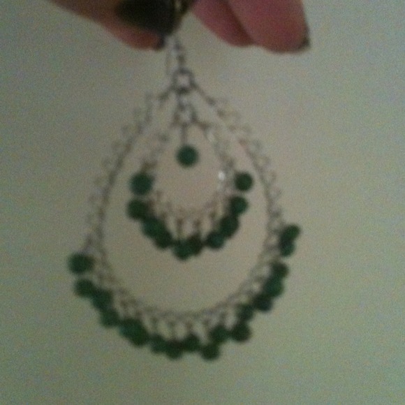 Dangling mental tear drop shape earrings - Picture 2 of 2