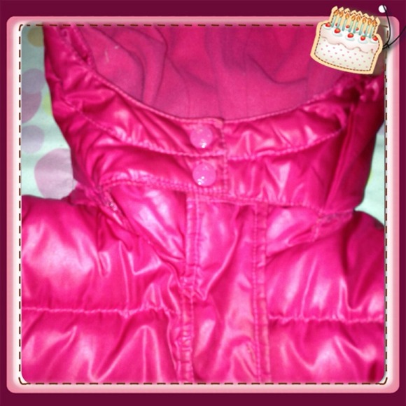 GAP - Picture 3 of 4