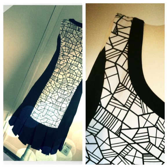 ** SOLD FLASH SPECIAL ** Jonathan Saunders Dress - Picture 2 of 4