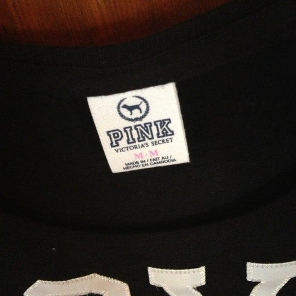 💢SOLD💢Pink/ Victoria's Secret t shirt. - Picture 2 of 2