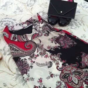 Beautiful top - size medium