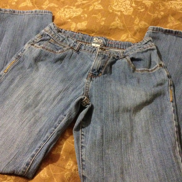 **LAST CHANCE** Girls size 16 SO boot cut jeans.