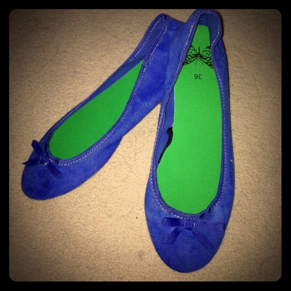 ❌SOLD❌Cobalt Blue Suede Ballet Flats