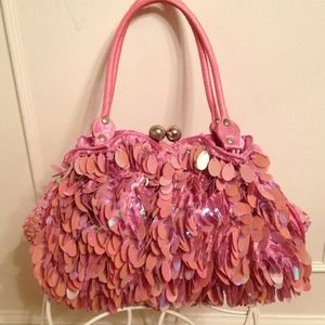 Beautiful vintage sequined handbag.