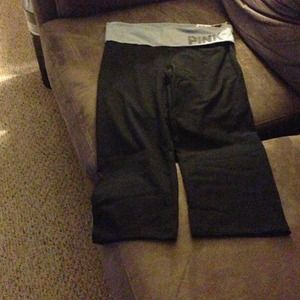 * Reserved * VS Cropped Yoga Pants