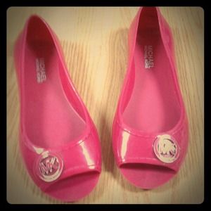 Micheal Kors hot pink open toe flats