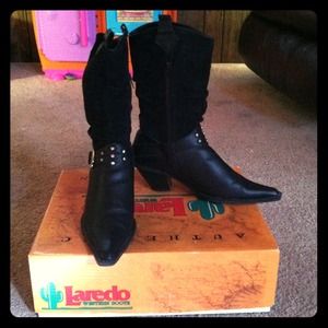 Cowboy boots👢👢