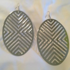 Oval earrings