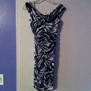 **🌺BUNDLE🌻NEW PIC!! Zebra print & Swarovski Maxi