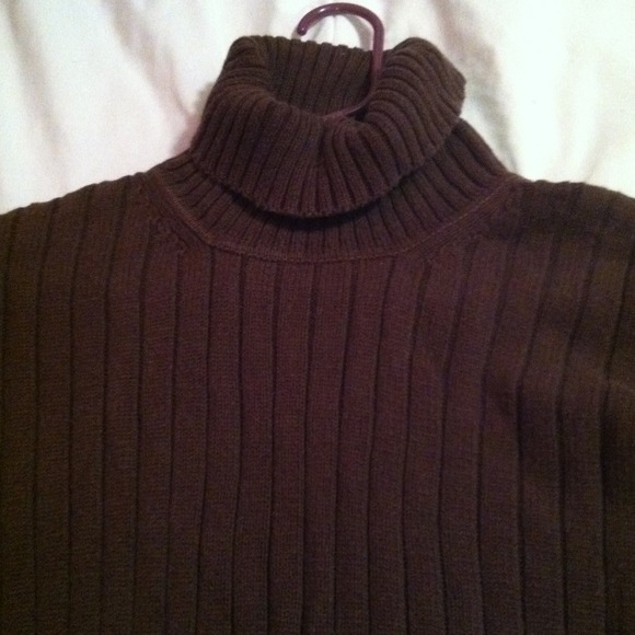 Sweatshirt - Picture 2 of 2