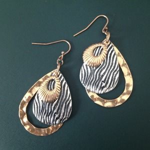 Antique multi tones layered teardrop earrings