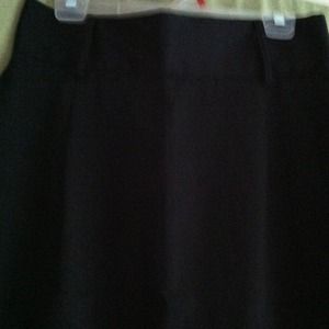 Black wide-waisted skirt