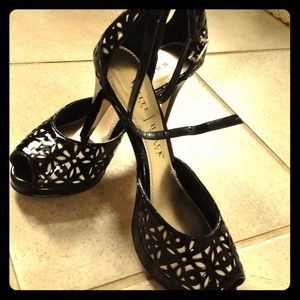 White House black market shoes