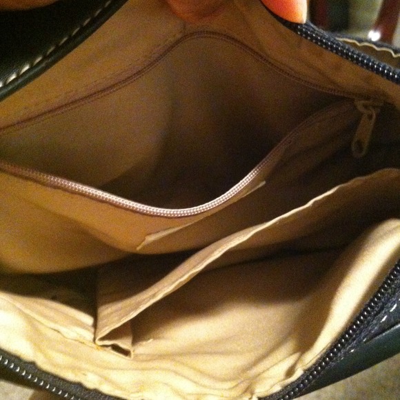 Liz Claiborne hand bag - Picture 3 of 4