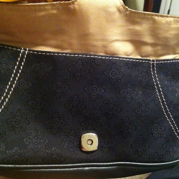 Liz Claiborne hand bag - Picture 4 of 4