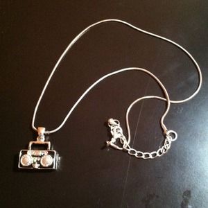 FOSSIL Boom-Box Necklace