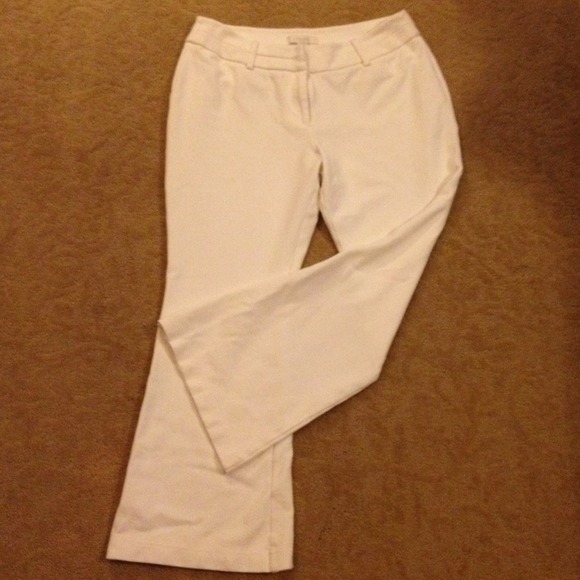 Beautiful Chico cream pants