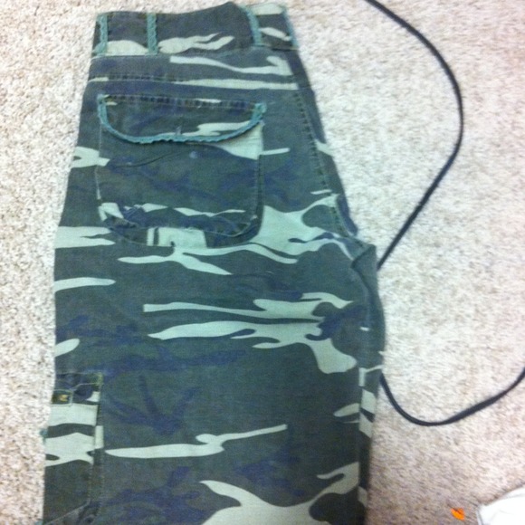 Draw string camo pants