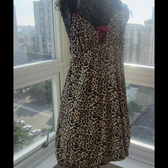 Betsey Johnson Intimates - animal print chemise M