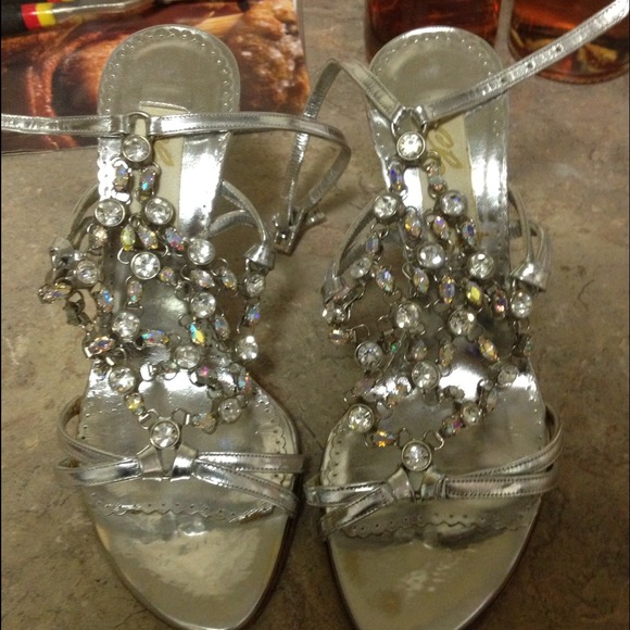 Claudio milano cinderella sandals!