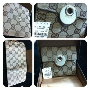 Gucci Clutches & Wallets - Authentic With Original Tag Gucci Wallet Gucci Clutches & Wallets - Authentic With Original Tag Gucci Wallet