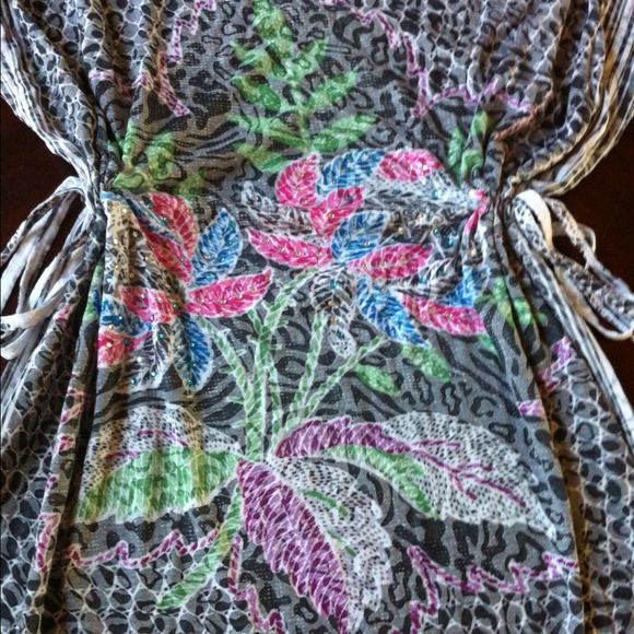 💯SOLD💯in Bundle pretty grayish rhinestones dress - Picture 2 of 4