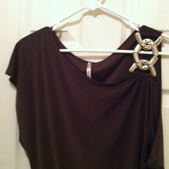 Top - Picture 2 of 2