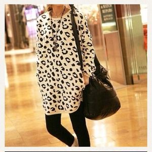 Animal print cotton tunic Black & White. size M.