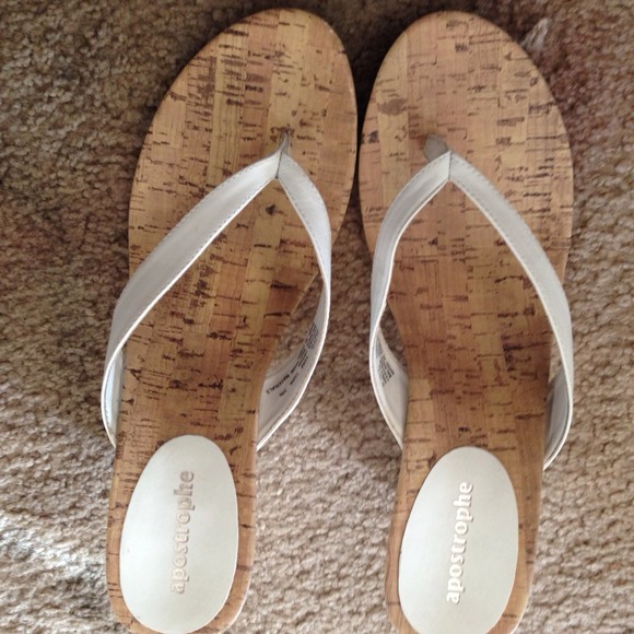 Apostrophe sandals SZ 10