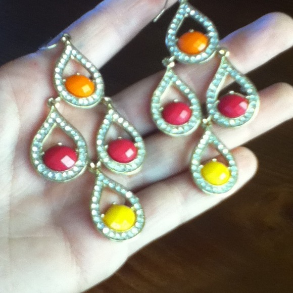 Dangle juicy couture earrings multi color