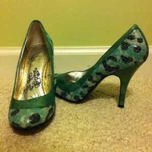 Size 6 Naughty Monkey