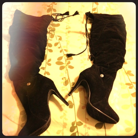 knee Boots