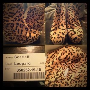💥Trade💥 Leopard Bootie Wedges