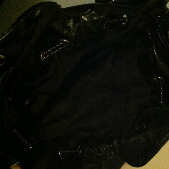 Black purse - Picture 4 of 4