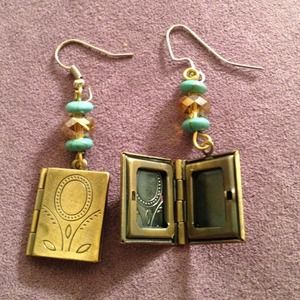 Cool books earrings