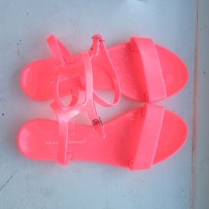 *JUST REDUCED* KG Maddy Jelly Flat Sandals NWOT