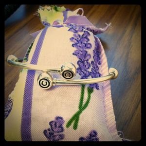 Chamalia bracelet for Chamalia and Pandora beads.