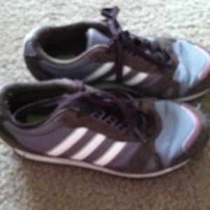 Adidas tennis shoes