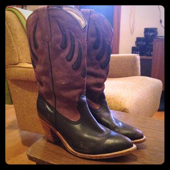 REDUCED Vintage Frye Boots Purple/Black Leather