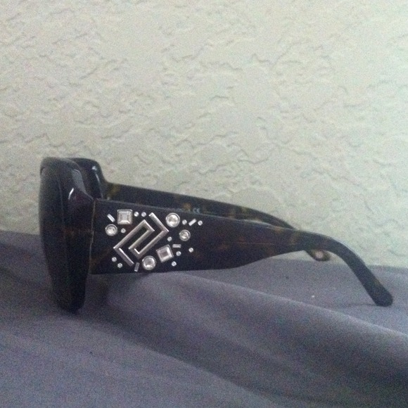 Authentic Versace sunglasses. Perfect condition main image 4