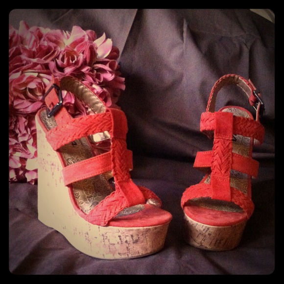 Cute coral wedges