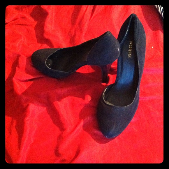 Black heels!