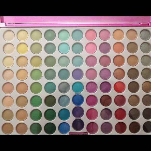 💢SOLD💢 Crown Brush 88 palette - Picture 3 of 3