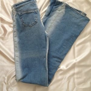 Arden B Denim - Arden B flare jeans in very light rinse Arden B Denim - Arden B flare jeans in very light rinse