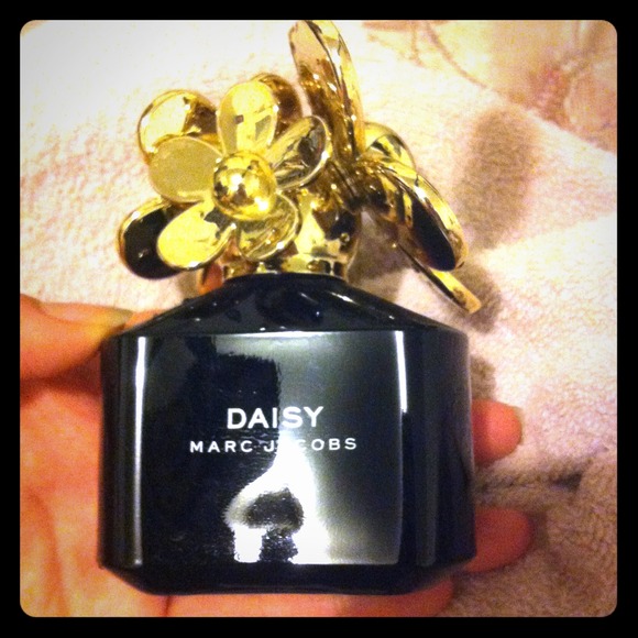 Marc Jacobs 1.7 oz or 50ml bottle