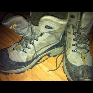 Men's boots size 11