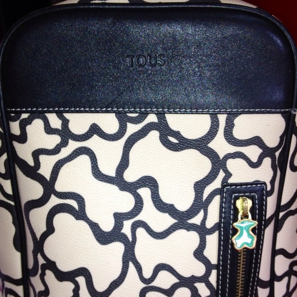 Tous (authentic)