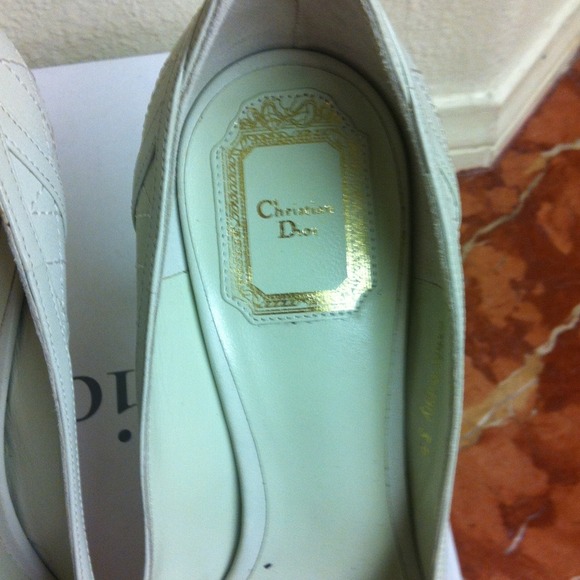 Reduced Brand new  Christian Dior shoes - Picture 2 of 4