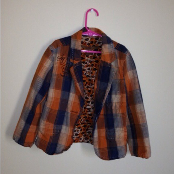 Blazer - Picture 1 of 1