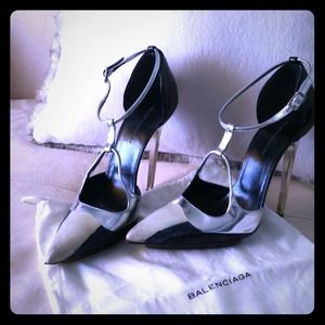 Balenciaga Shoes - Reserved for @mmzabal - Balenciaga t-straps Balenciaga Shoes - Reserved for @mmzabal - Balenciaga t-straps